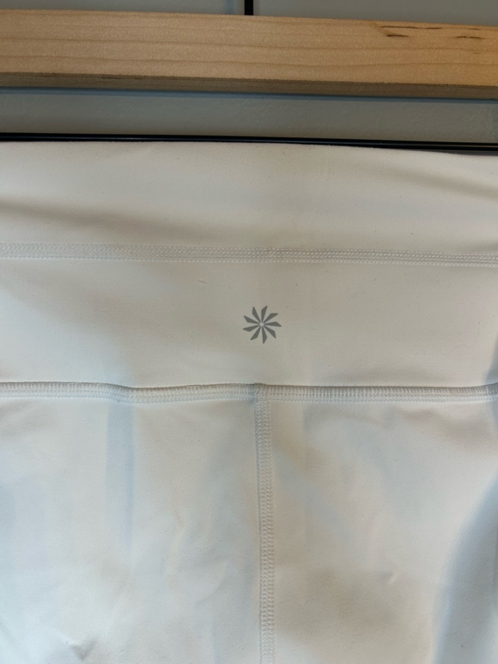 Athleta Women’s White Fearless Tadasana Chakra High Rise Leggings, Size Large - Picture 9 of 12